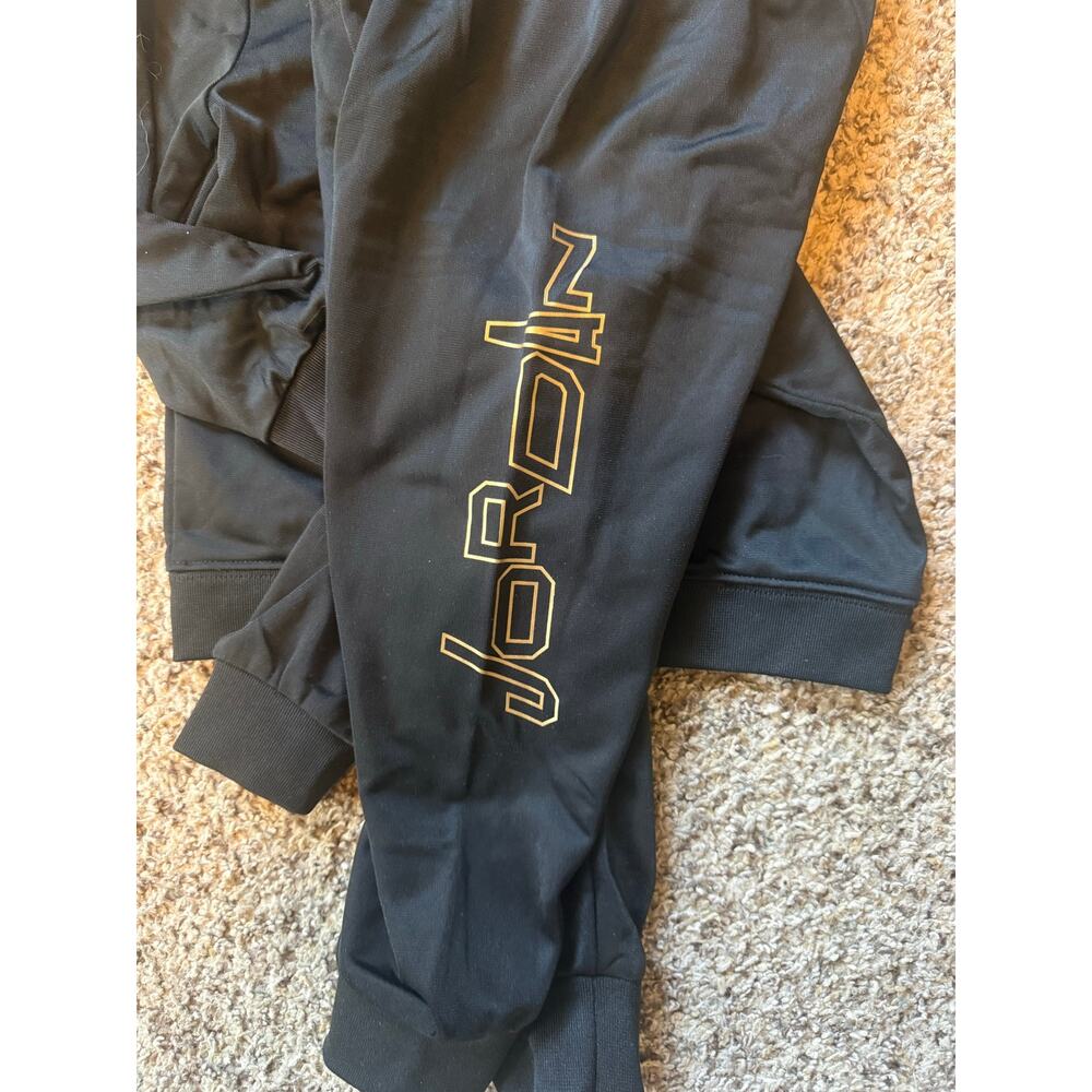 Jordan Sweatsuit - Picture 5 of 5